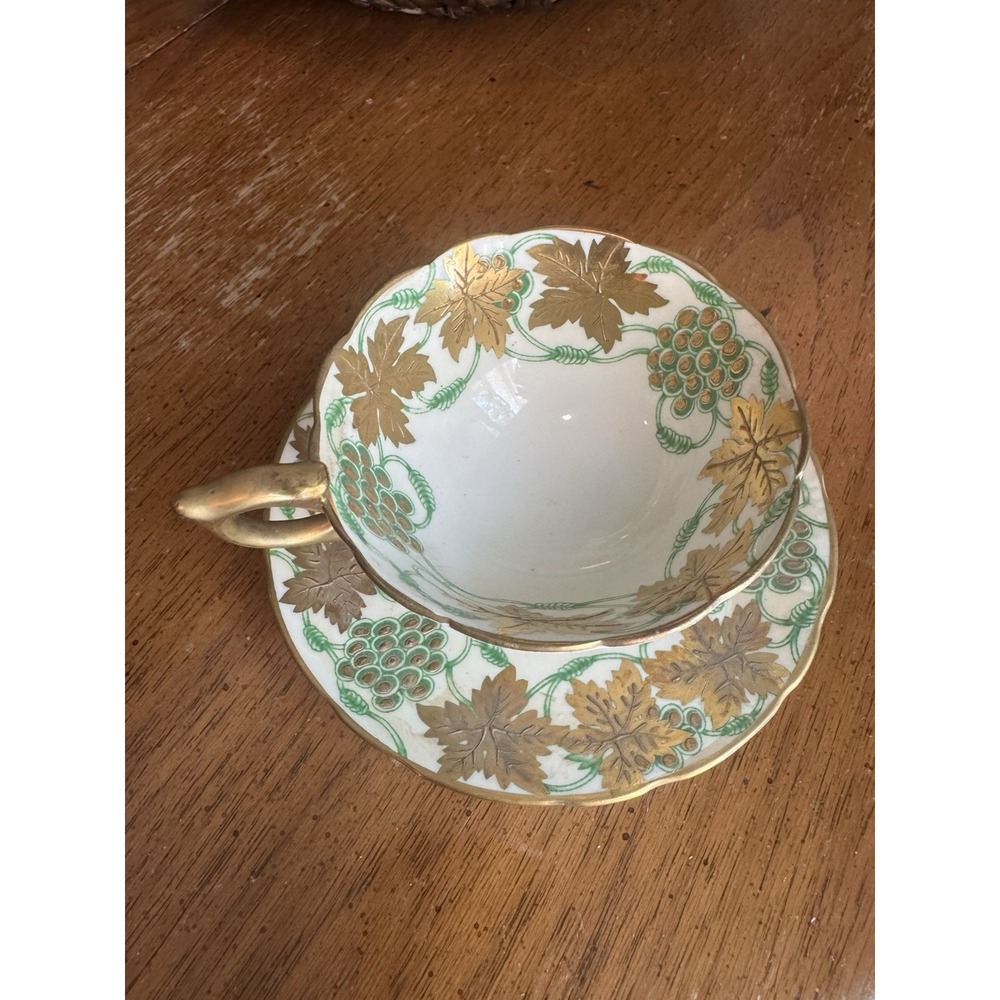 Tea Cup & Saucer - Royal Stafford La Vigne D'or Gold Leaf England Bone China Grn